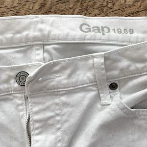 White denim jeans.  Excellent condition.